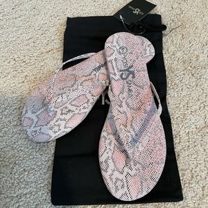 Yosi Samra Flip Flop Sandals in Blush